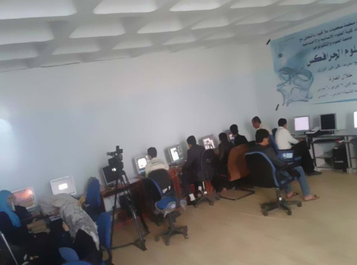 اختتام دبلوم الجرافيكس لـ23 مشاركا من طلاب الجامعة وعدد من النشطاء